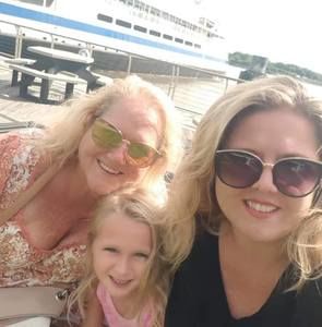 Meet your Posher, Cindy